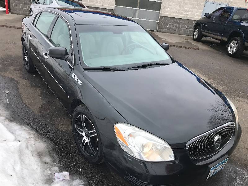 lot 25 image: 2008 Buick Lucerne CXL