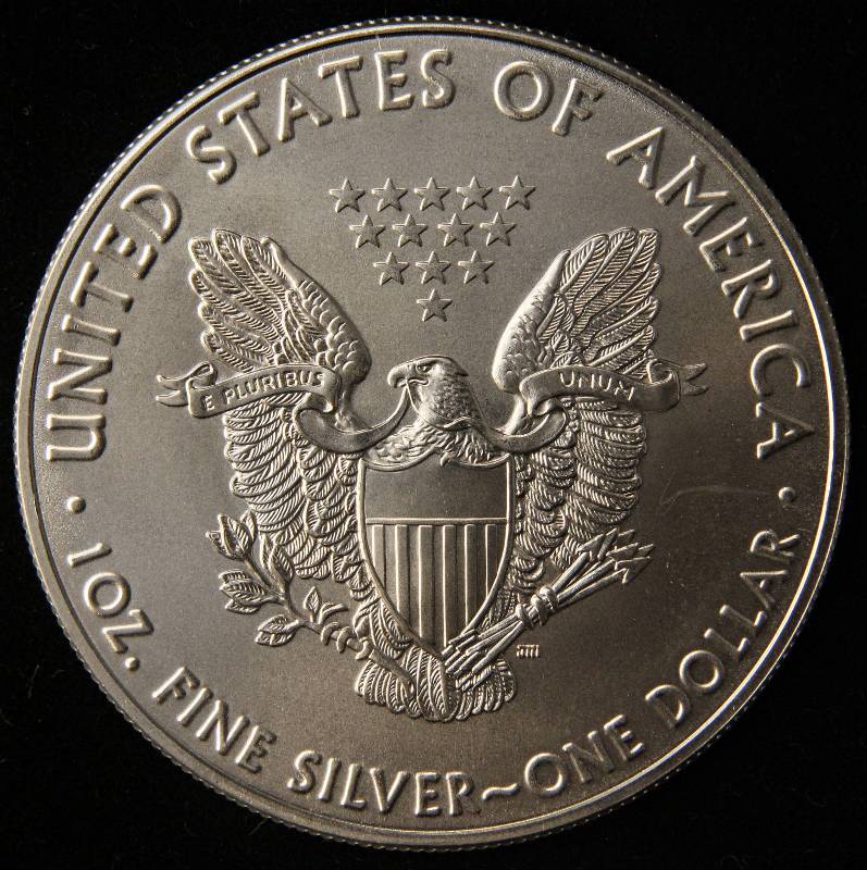 2017 AMERICAN SILVER EAGLE 1 TROY OZ. .999 FINE SILVER DOLLAR