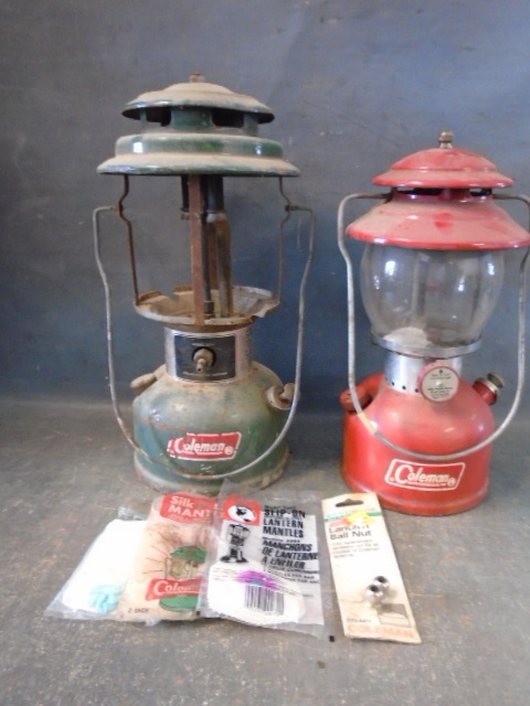 lot 18 image: 2 Coleman Lanterns
