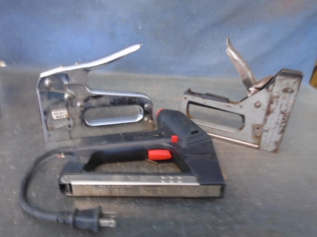 lot 24 image: Stapler Guns and Staples