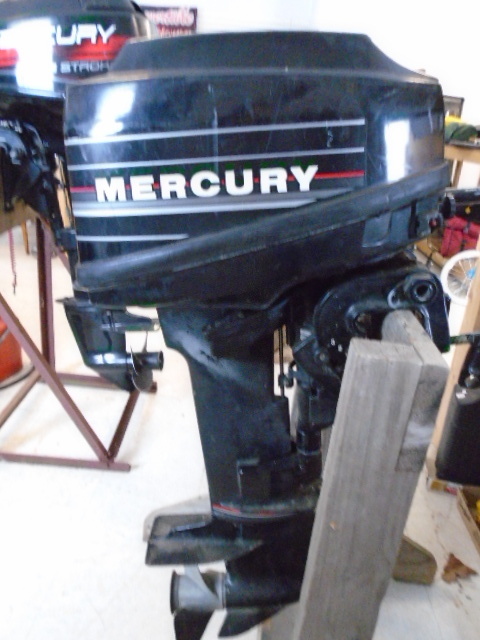 lot 55 image: 1988 Mercury Outboard Motor
