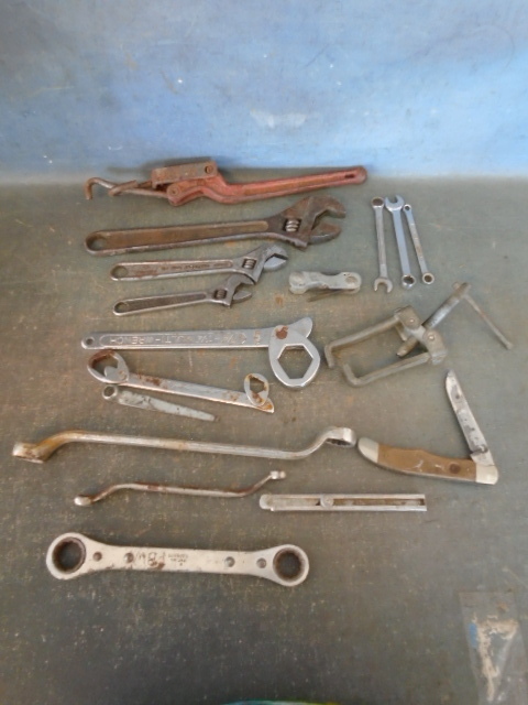 lot 100 image: Assorted Tools