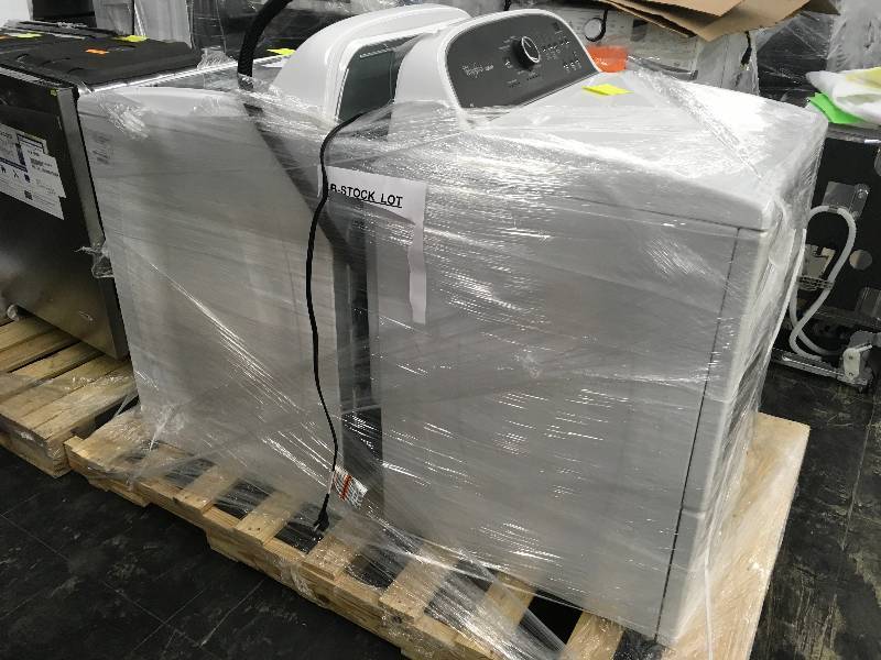 lot 10 image: Whirlpool 5810 Electric Suite, WASHER AND DRYER COMBO Retail $1,399.99