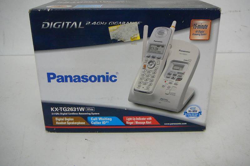 lot 11 image: Answering System