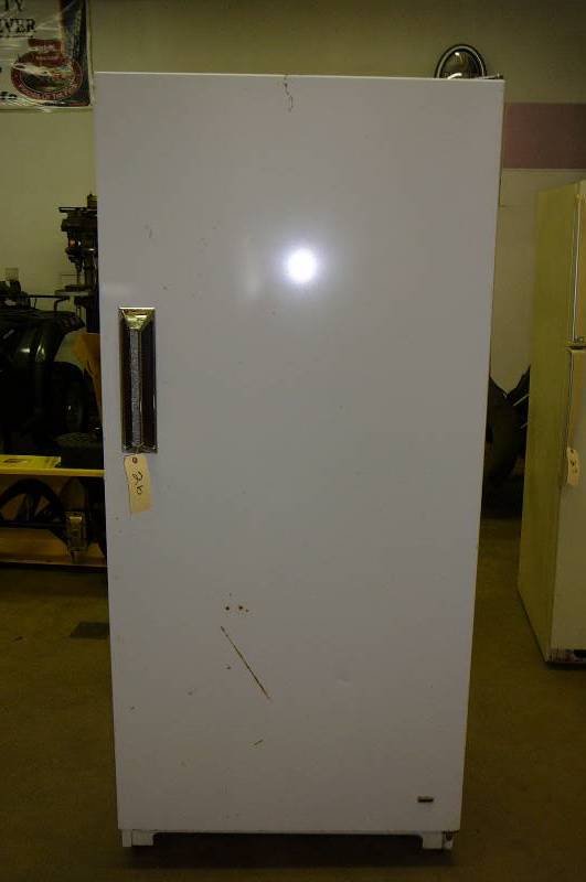 lot 26 image: Freezer