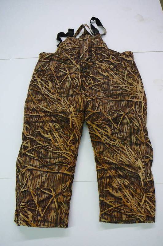 lot 48 image: Insulated Bibs