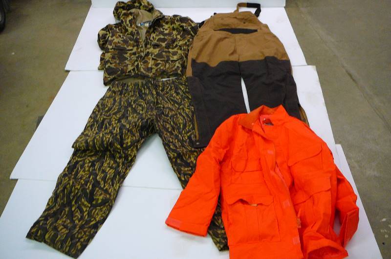 lot 51 image: Rain gear and Bibs
