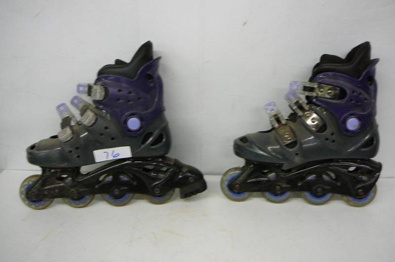 lot 76 image: Roller Blades