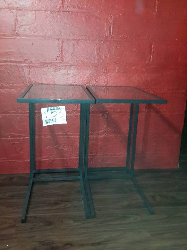2 Metal end tables