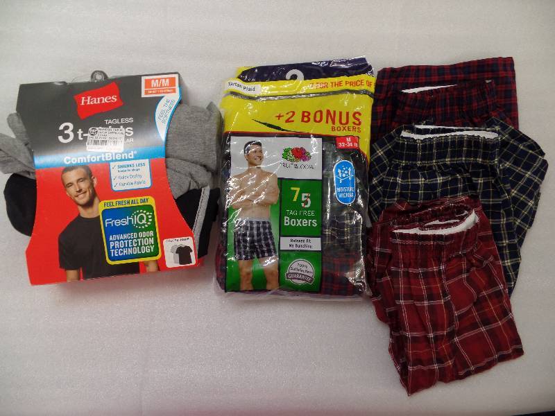 lot 3 image: T-shirts & Boxers