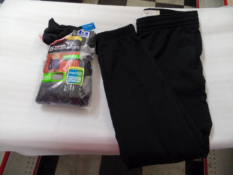 lot 5 image: Boxers & Pants