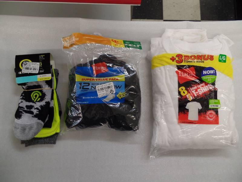 lot 10 image: Boys T-shirts & socks