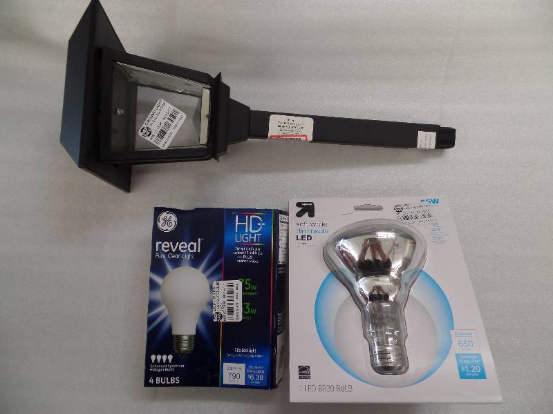 lot 12 image: Lights