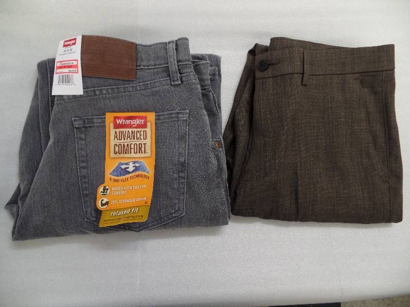 lot 14 image: Mens Pants