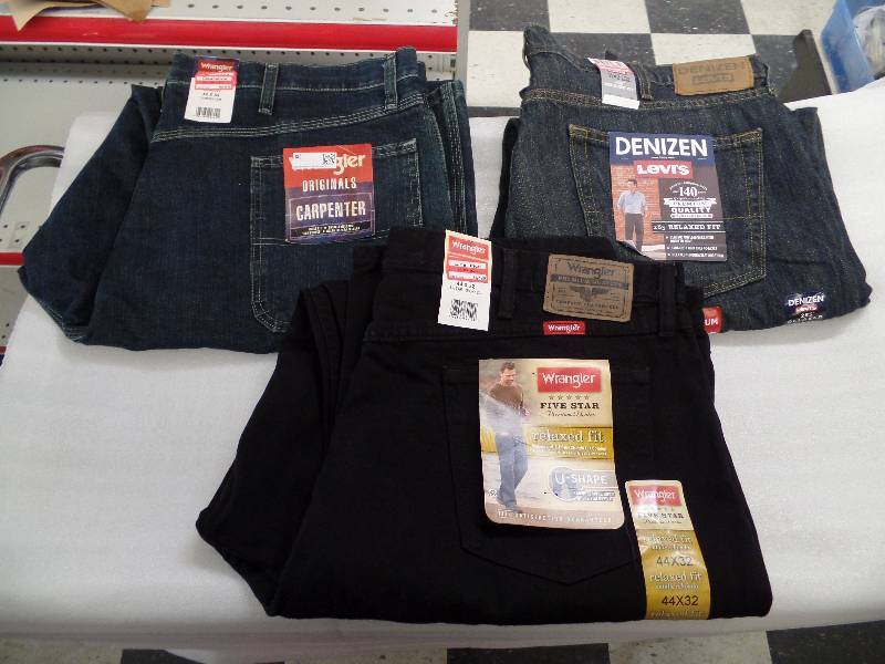lot 20 image: Mens Jeans