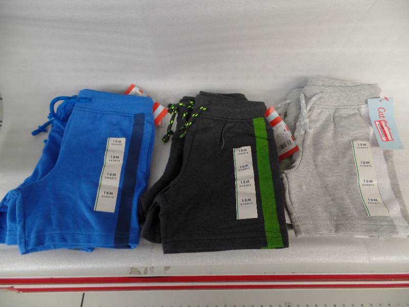 lot 23 image: 18M Shorts