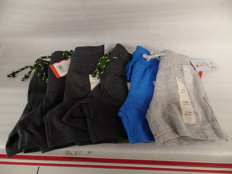 lot 25 image: 12M Shorts