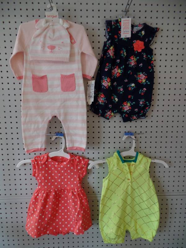 lot 64 image: 3-6M Clothes