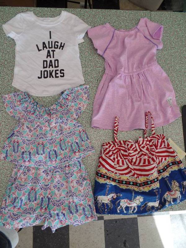 lot 68 image: 4T Girls Clothes