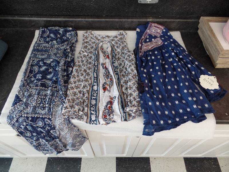 lot 96 image: Womens Size S Tops