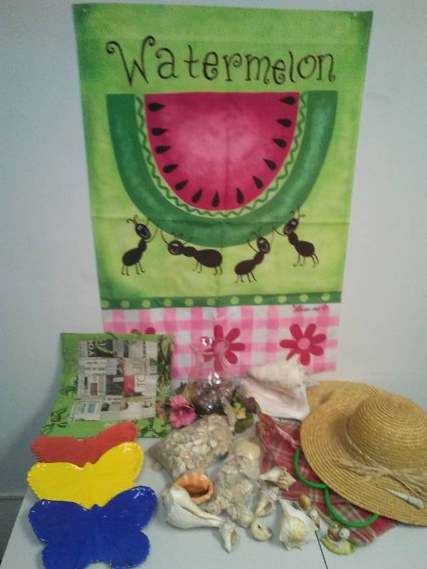 Spring springing lot Straw hats, sea shells