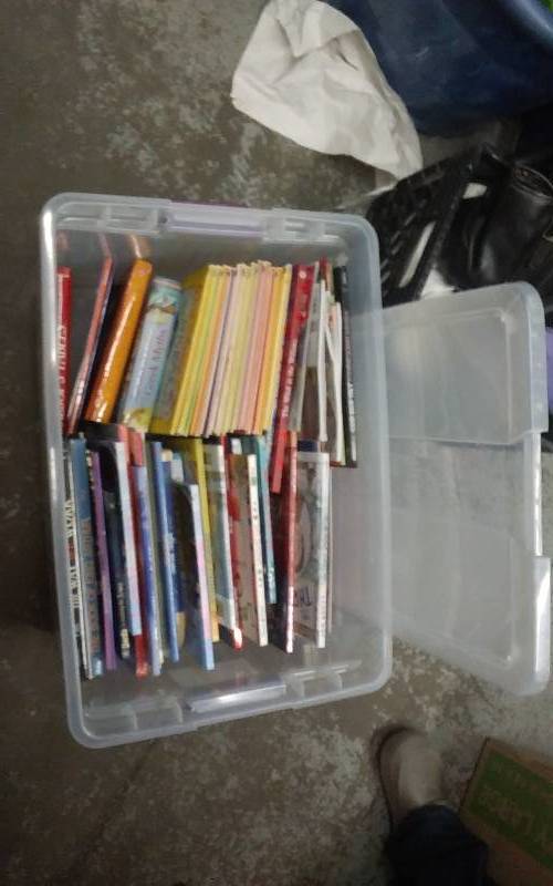lot 32 image: Tote With Lid Full Of Nice Childrens Story Books
