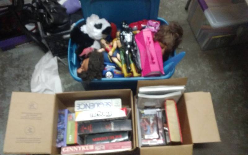 lot 33 image: Tote With Lid Full Of Toys, Box Of Books, Box Of Games