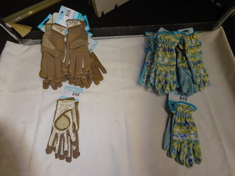 7 Blue Planter gloves
