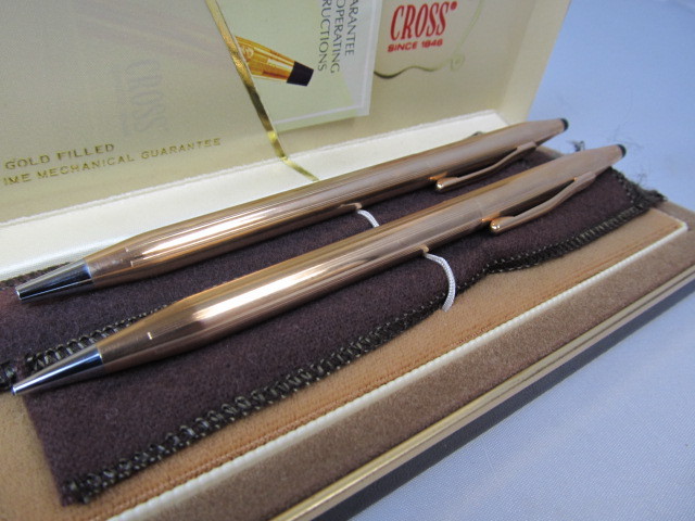 lot 88 image: Vintage CROSS 14K Gold Filled Pen & Pencil Set