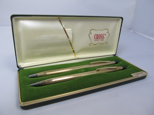 lot 89 image: Vintage CROSS 10K Gold Filled Pen & Pencil Set