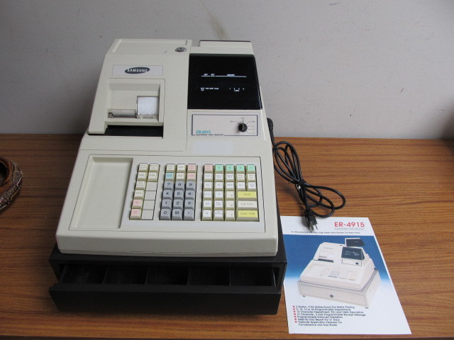 lot 37 image: Working Samsung ER-4915 Cash Register