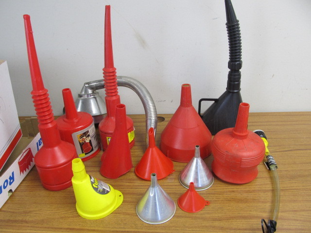lot 21 image: Large Lot of Assorted Funnels