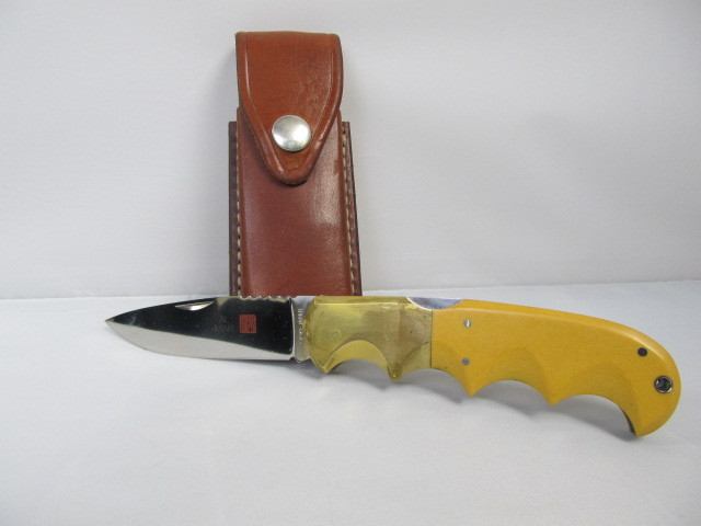 lot 32 image: Vintage AL MAR Buzzard Seki-Japan Folding Knife wCase