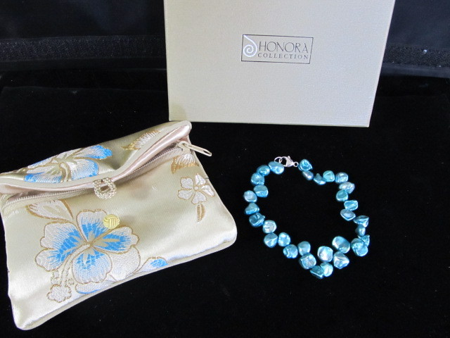 lot 171 image: HONORA Genuine Blue Flattened Pearl & Sterling Bracelet