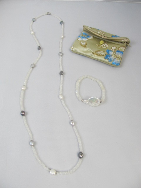 lot 186 image: pp