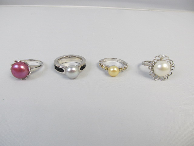 lot 188 image: 4 HONORA Genuine Pearl & Sterling Silver Rings