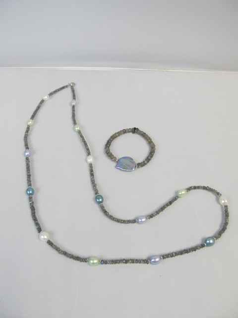 lot 209 image: HONORA Quartz Beaded Genuine PearlMother of Pear Necklace & Bracelet