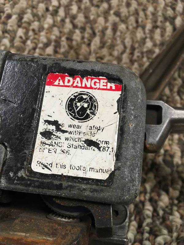 lot 8 image: Manual Strap Bander Sealer  used in working condition