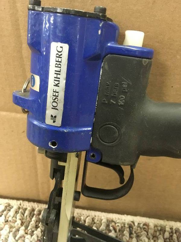 lot 11 image: Josef Kihlberg Pneumatic Box Top Stapler  used in working condition