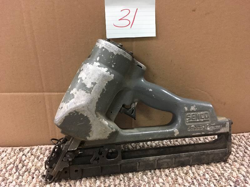 lot 31 image: Senco Framing Nailer SN325- Heavty Duty Angle 325  used in working condition