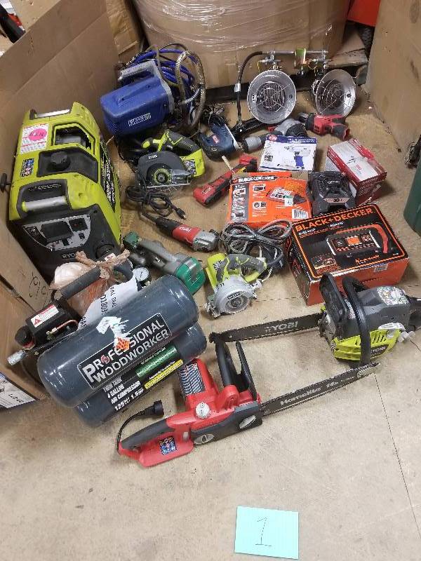 lot 66 image: Assorted Salvage Tools Nailers, Staplers, Banding, strapping toools for parts or repair