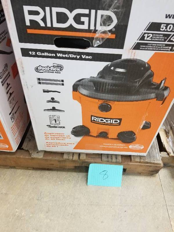 lot 72 image: Assorted Sizes Salvage Ridgid Wet Dry Vacs for parts or repair