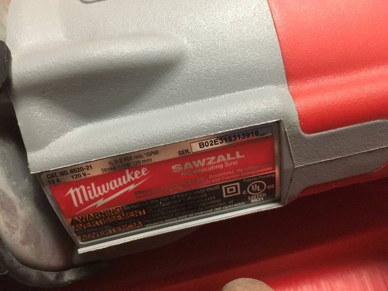 lot 38 image: Milwaukee Sawzall Reciprocating Saw Corded used in working condition