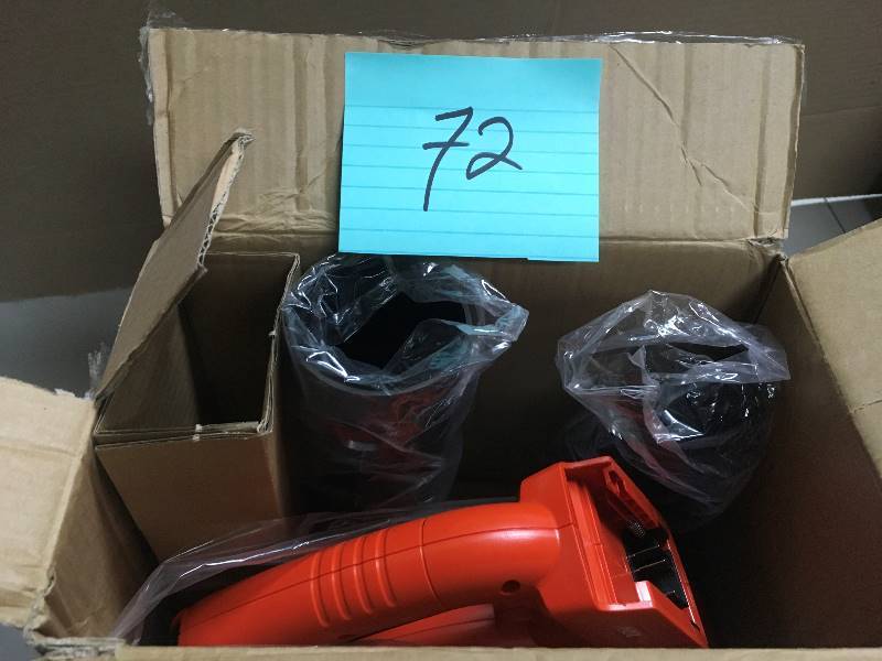 lot 72 image: Black & Decker 20V Max Lithium-Ion Sweeper not used