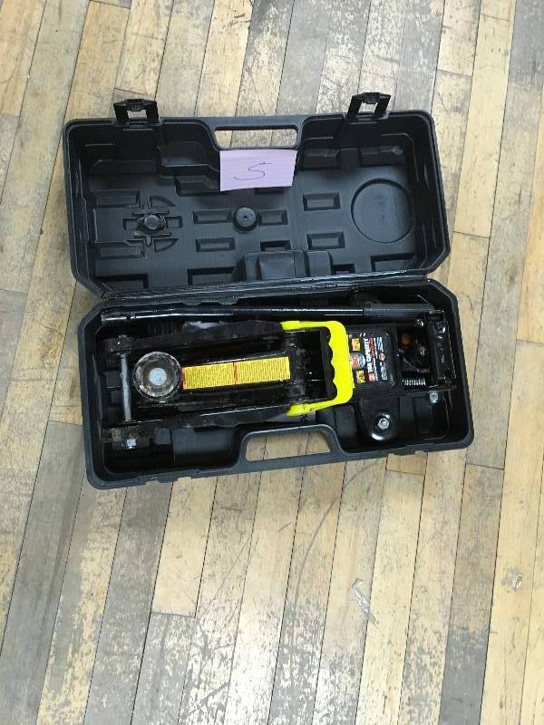 lot 5 image: Torin 2 Ton Hydraulic Trolley Jack with 360 Degree Rotation Handle open box not used