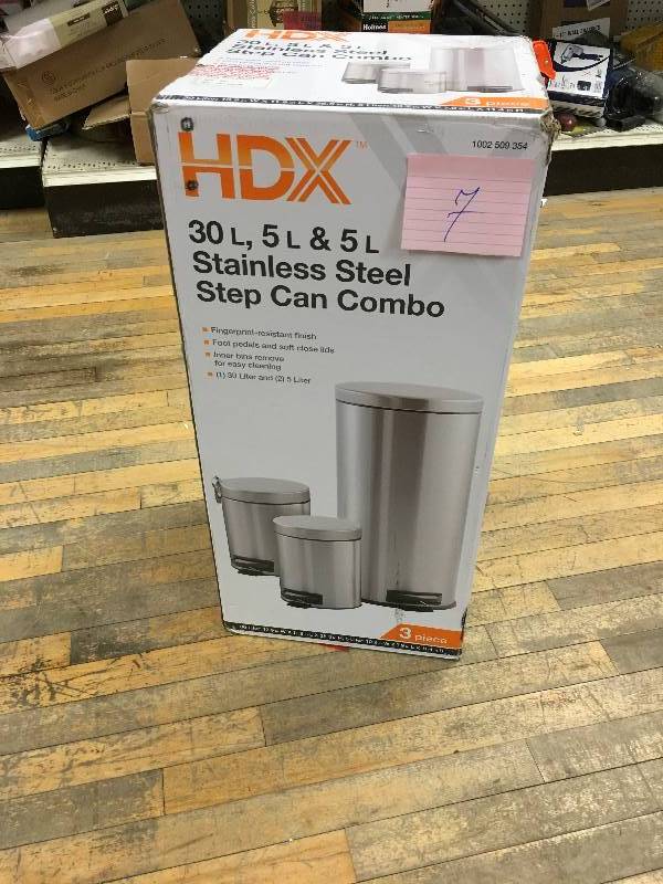 lot 7 image: HDX 30 I, 5 I, 5I Trash Can Combo open box not used