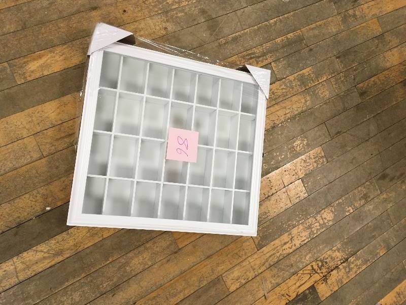 lot 86 image: Shadow Box Shot Glass Case - White slight damage