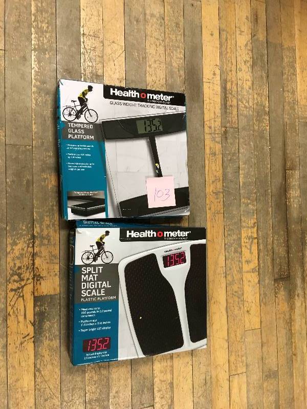 lot 103 image: Lot of 2 HealthoMeter tempered glass platform