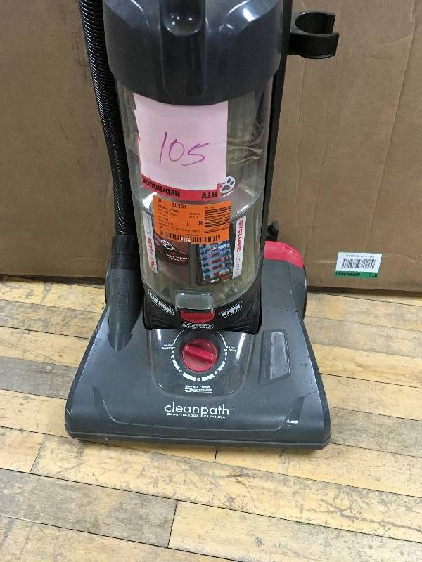 lot 105 image: Dirt Devil Jaguar Pet Bagless Upright Vacuum Cleaner used