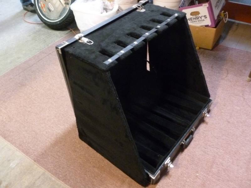 Band Guitar Case  Stand